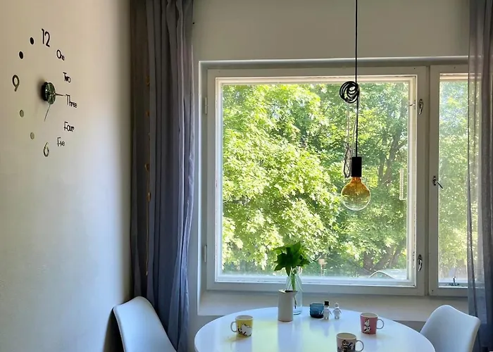 Διαμέρισμα Scandinavian With Fireplace