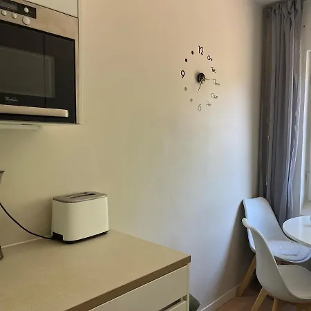 Apartamento Scandinavian With Fireplace